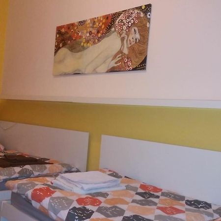Geraeumige Zentrumsnahe Altbauwohnung 비엔나 외부 사진