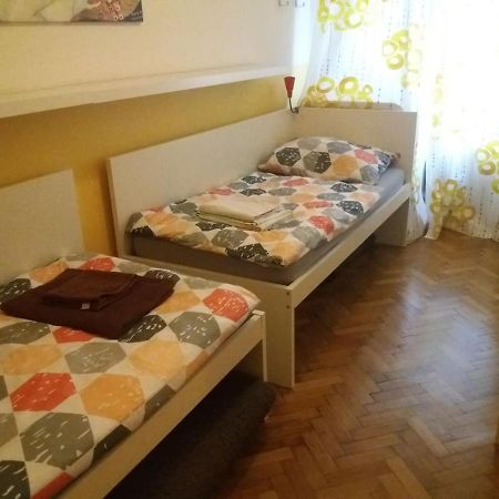 Geraeumige Zentrumsnahe Altbauwohnung 비엔나 외부 사진
