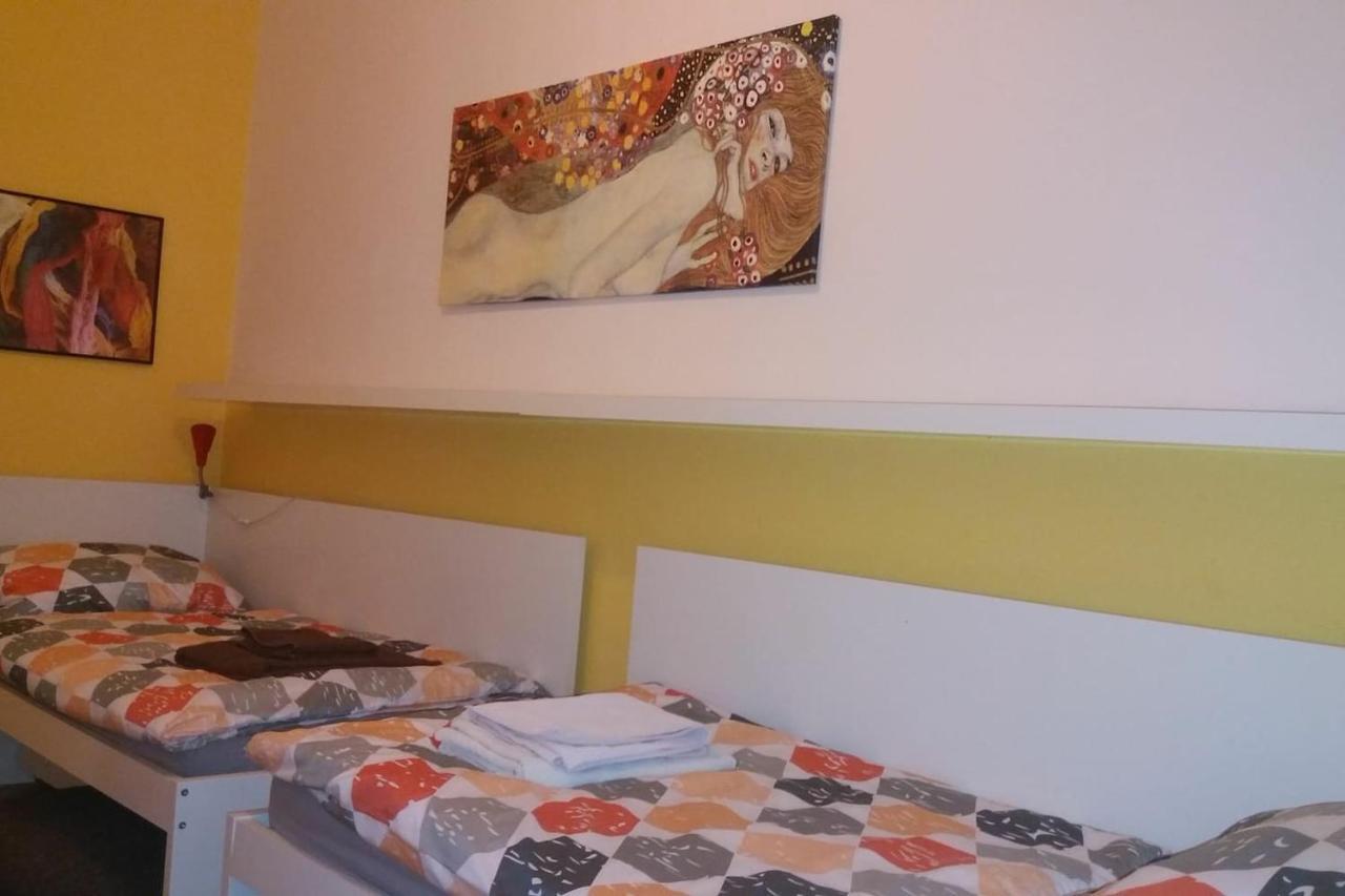 Geraeumige Zentrumsnahe Altbauwohnung 비엔나 외부 사진