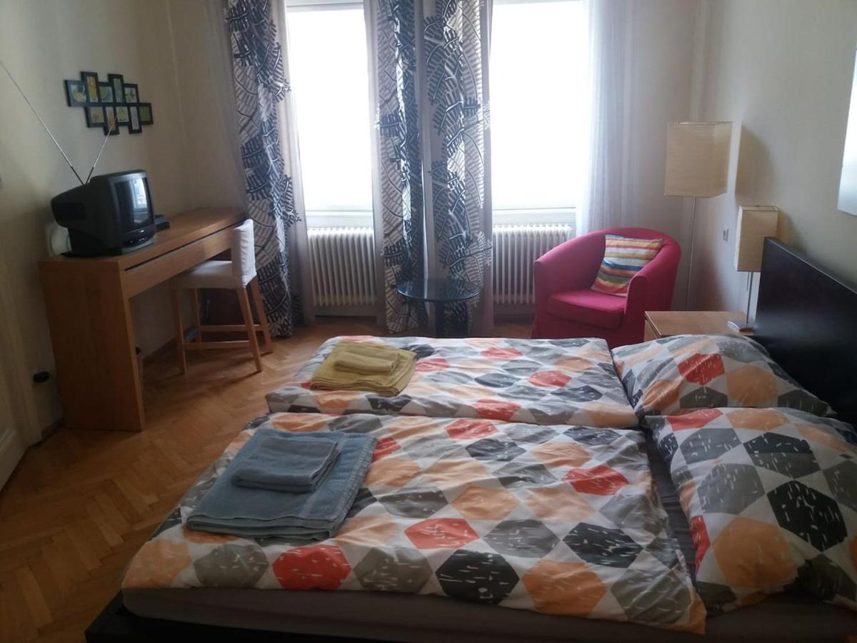 Geraeumige Zentrumsnahe Altbauwohnung 비엔나 외부 사진