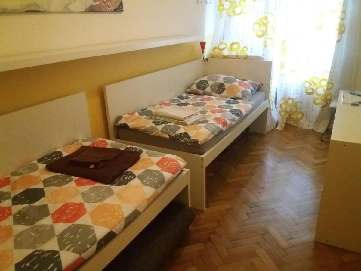 Geraeumige Zentrumsnahe Altbauwohnung 비엔나 외부 사진